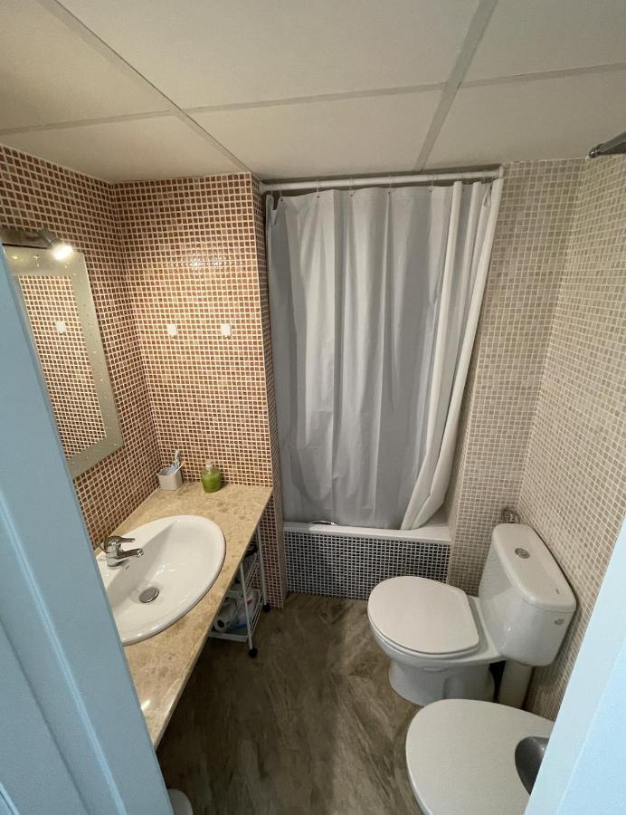 Luminoso Y Coqueto Apartamento En Malaga Bagian luar foto
